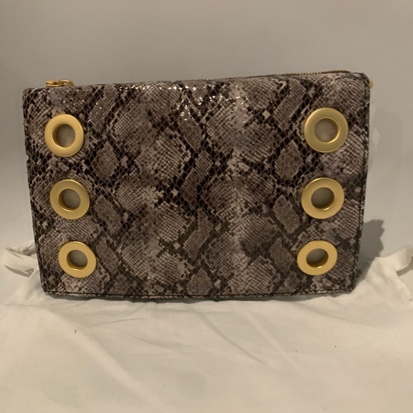 NWT Hammitt Montanan Clutch Small in Daisy Snake with Gold Hardware - Picture 5 of 6